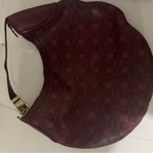Elegant Burgundy Leather Shoulder Bag